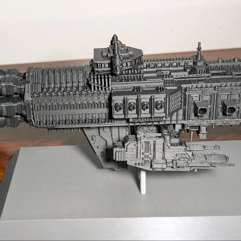 Large Sci-Fi Spaceship Display Model, 3D Printed Desk Sculpture, Warhammer Inspired Shelf Decor, Futuristic Spacecraft Prop