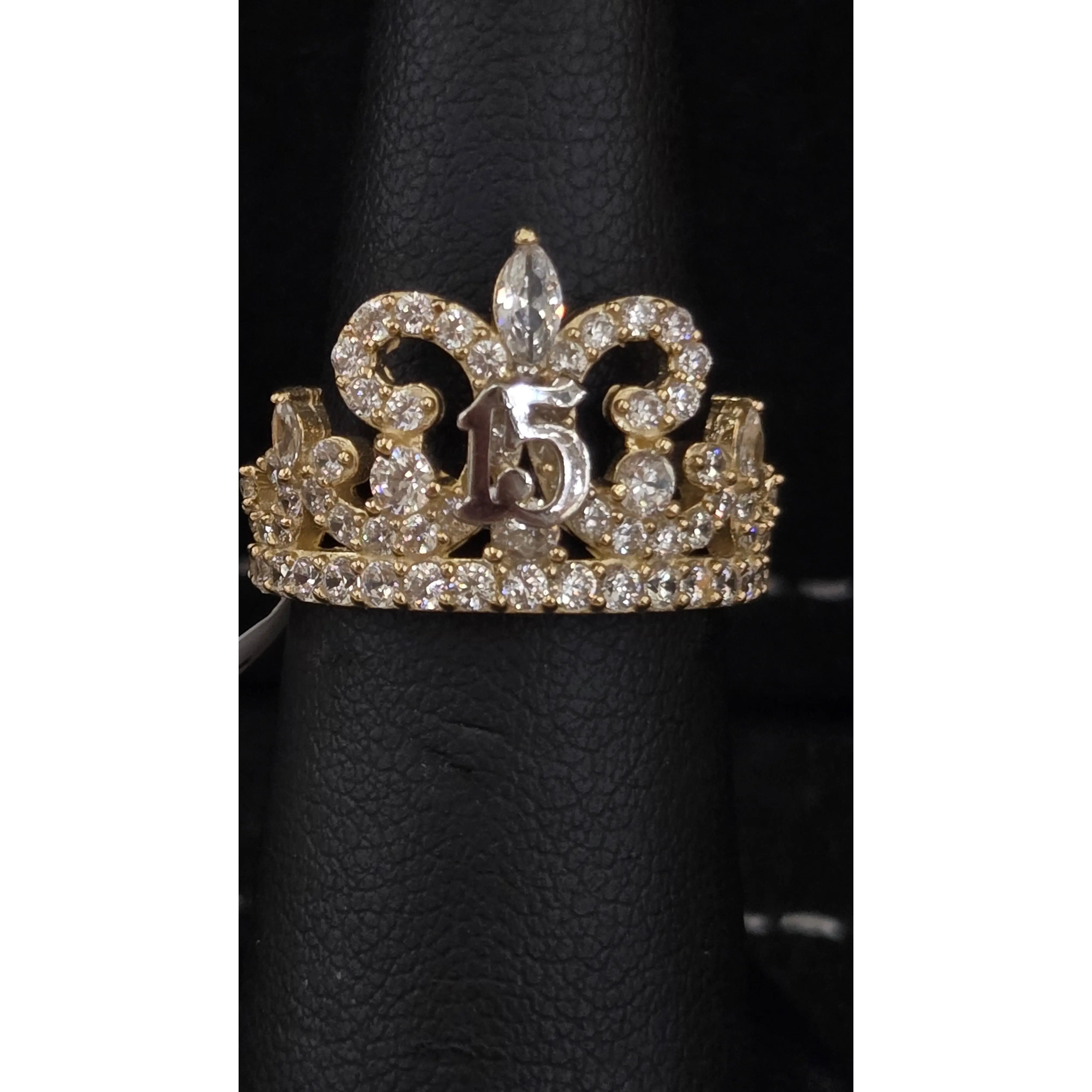 14k Quinceañera ring