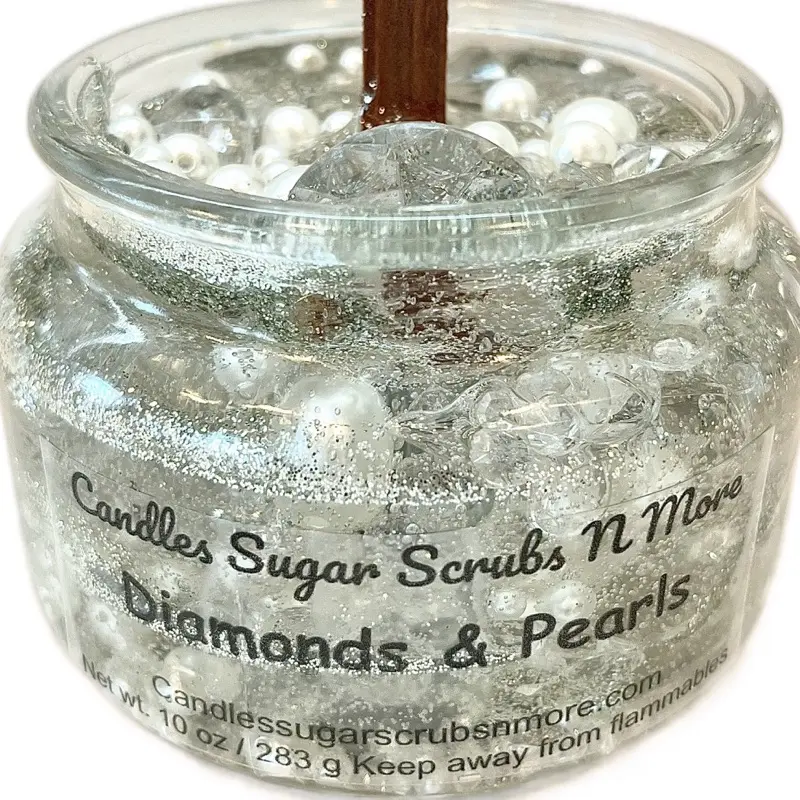 Diamond & Pearls Candle Handcrafted & made with love #diamondsandpearls #diamonds #pearls #girlsbestfriend #uniquecandles #cutecandles #cutegifts #giftideas #homedecor #foryoupage #fyp #trending #viralcandles #selfcare #explorerpage #handmade #tiktok