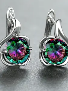 A pair of white gold round stone ear buckles made of colored zirconia are fashionable, elegant and retro, suitable for women to wear during travel, wedding parties