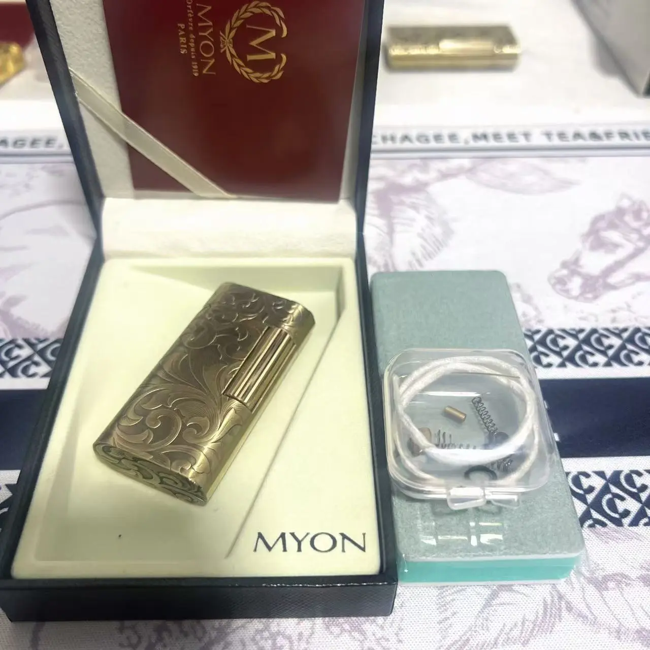 4-sided embossed copper arabesque