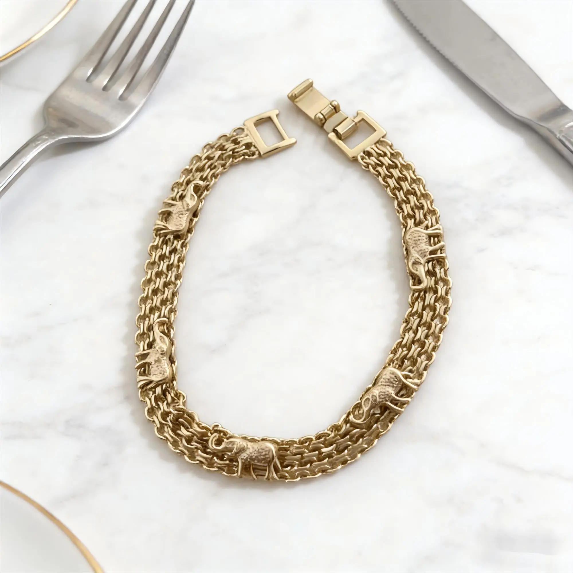 Elephant charm friendship bracelet, the perfect trendy jewelry gift for women. Celebrate your bestie with this meaningful, unique bracelet for birthdays and special occasions