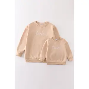 Gray thankful fleece mom&me sweatshirt