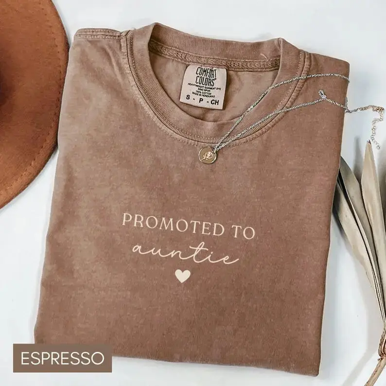Comfort Colors Custom Auntie Shirt, Pregnancy Announcement Gift, New Auntie Shirt, Tia Shirt, New Aunt Gift, Promoted to Auntie Shirt