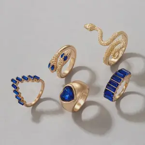 Mesmerizing Blue Rhinestone Snake Ring Set for Fashion Accessories