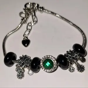Green Stone Bracelet with Black Agate Beads for Women - Adjustable Emerald Color Jewelry for Stress Relief