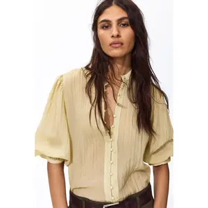 H&M Balloon-sleeved blouse