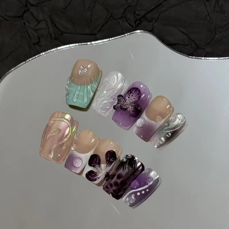 Mango--Customized Nails Picked In Liveroom