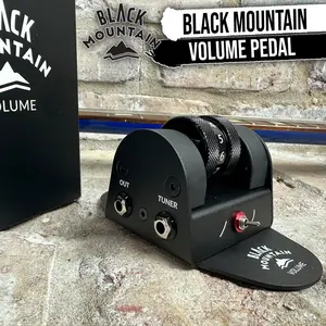 BLACK MOUNTAIN Mini Volume Pedal for Electric Guitar, Acoustic Guitar, Bass, Keyboard, and More - Small, Portable Foot Controlled With Roller Wheel