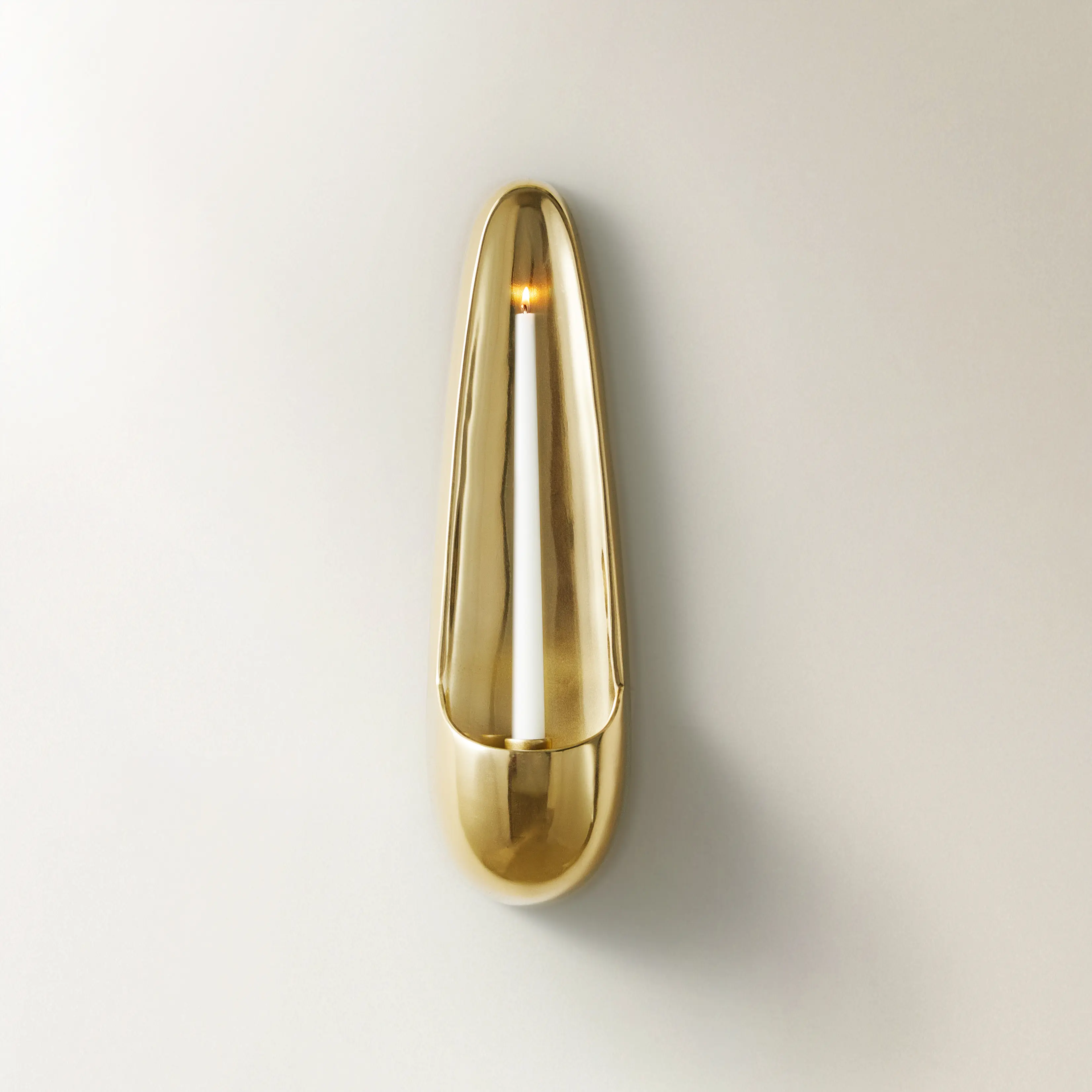 Z Gallerie Vince 5.25in W Aluminum Golden Ornamental Candle Sconce - Gold Candle Holder, Indoor Cozy Lighting, Decorative Atmosphere Light, Ambient Bedside Wall Lamp