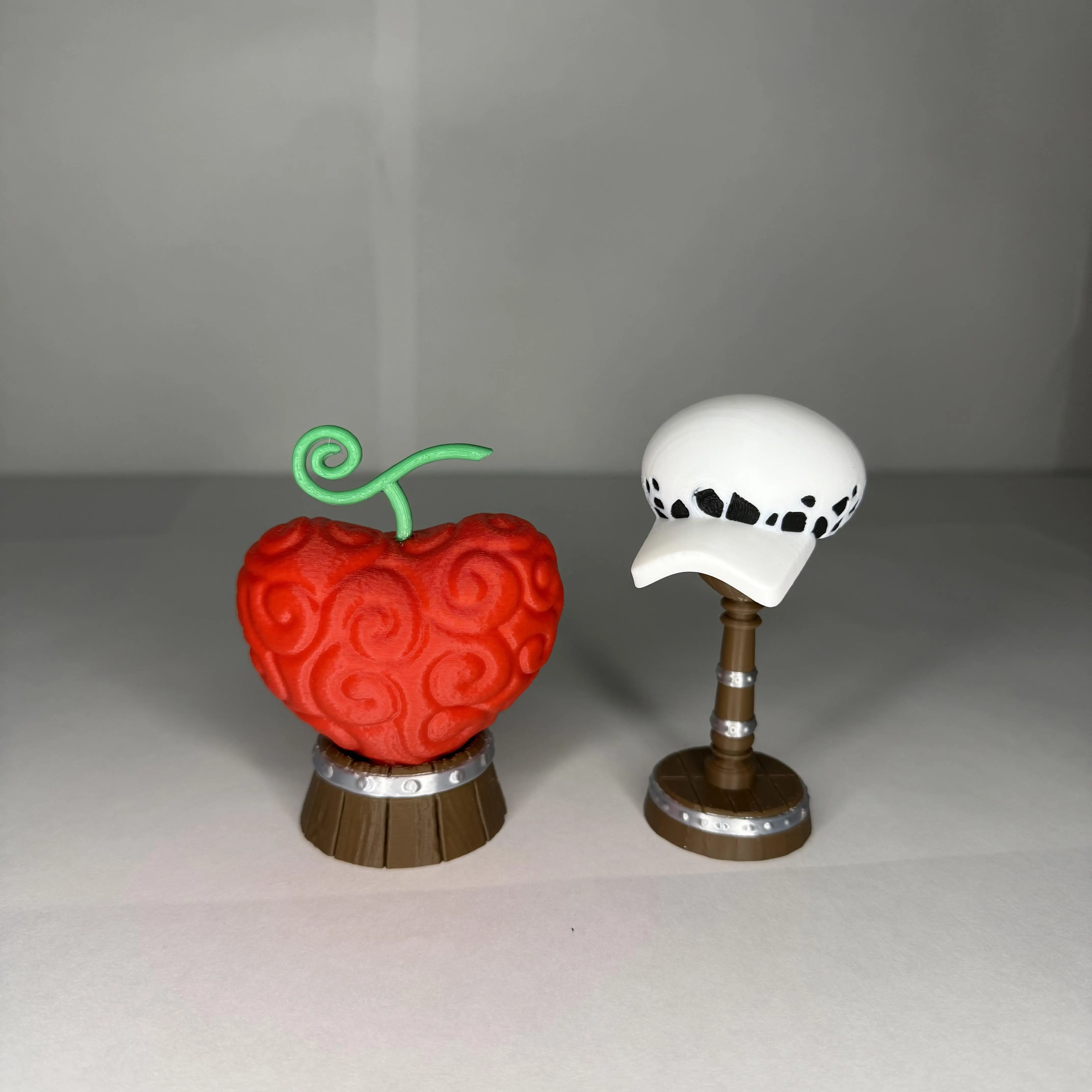 Devil Fruit and Hat Desk Display | Anime Decor Figure Fan Collectible Set | Gaming Setup Decor | Custom 3D Printed Anime Gift