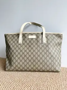 Pre-owned GUCCI Classic Monogram Shoulder Shopping Bag