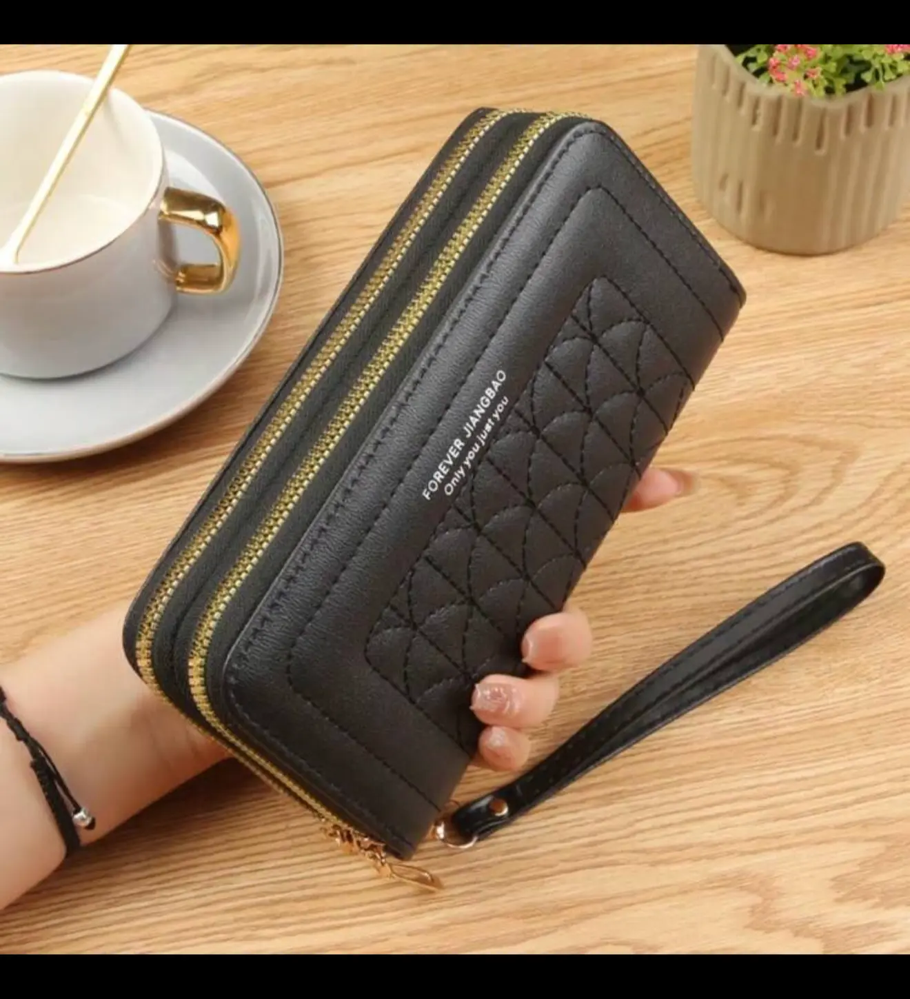Women quilted double zipper long wallet
