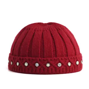 Unisex Street Style Vintage Striped Rhinestone Beanie Hat, Loose-Fit Warm Elastic Winter Cap for Men Women Couples Fall & Winter Wear Knitted Hat