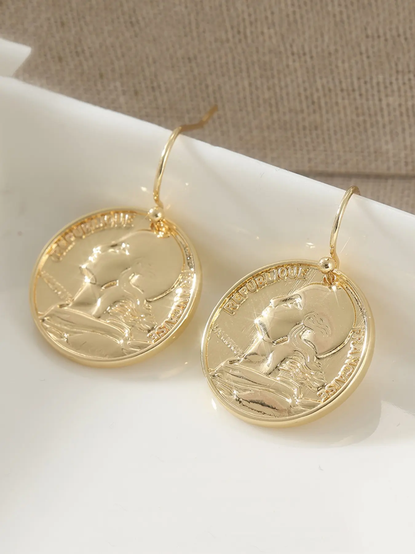 Gold Coin Pendant Earrings, French Republic Coin Medal Women's Jewelry, Vintage Luxury Designer Accessory, Elegant Jewelry, All Seasons Fashion, Copper Material, Vintage Statement Earrings, Earrings for Decorative