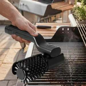 The new electric barbecue brush is wireless rechargeable. It comes with a spare cleaning brush and is adjustable in angle. It is suitable for rust removal, cleaning the grill and removing dirt.