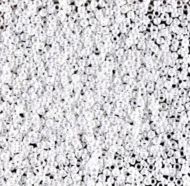 White Pearl Miyuki Seed Beads Size 15 #528