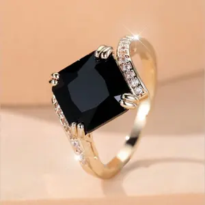 Minimalist Women’s Ring with Square-Cut Black Stone – Elegant Everyday Gift Jewelry