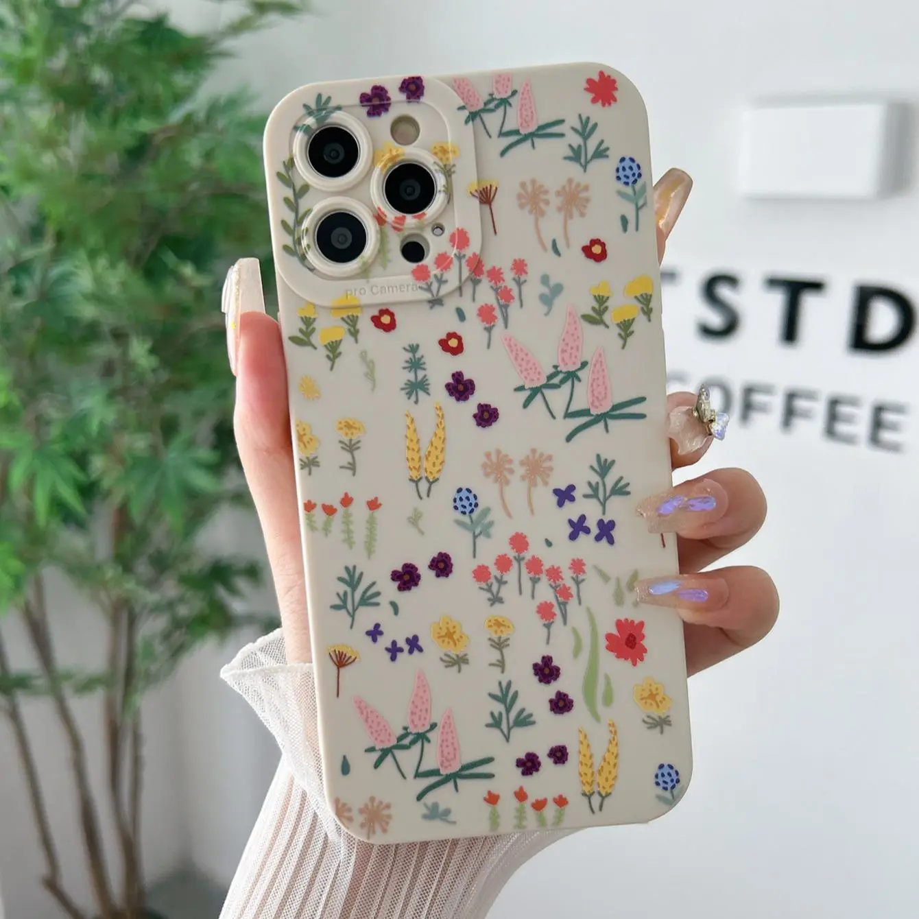 Flower Pattern Design Phone Case with Camera Lens Protector, 1 Count Decorative Phone Protector Cover Compatible with iPhone, Anti-fall Phone Cases, P
