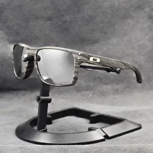 SUPKLEY Lightweight Polarized Sunglasses, Trendy Square Sunglasses, For Both Men And Women Square Frame Suitable For Travel And Outdoor Photography Reducing Glare And UV Rays