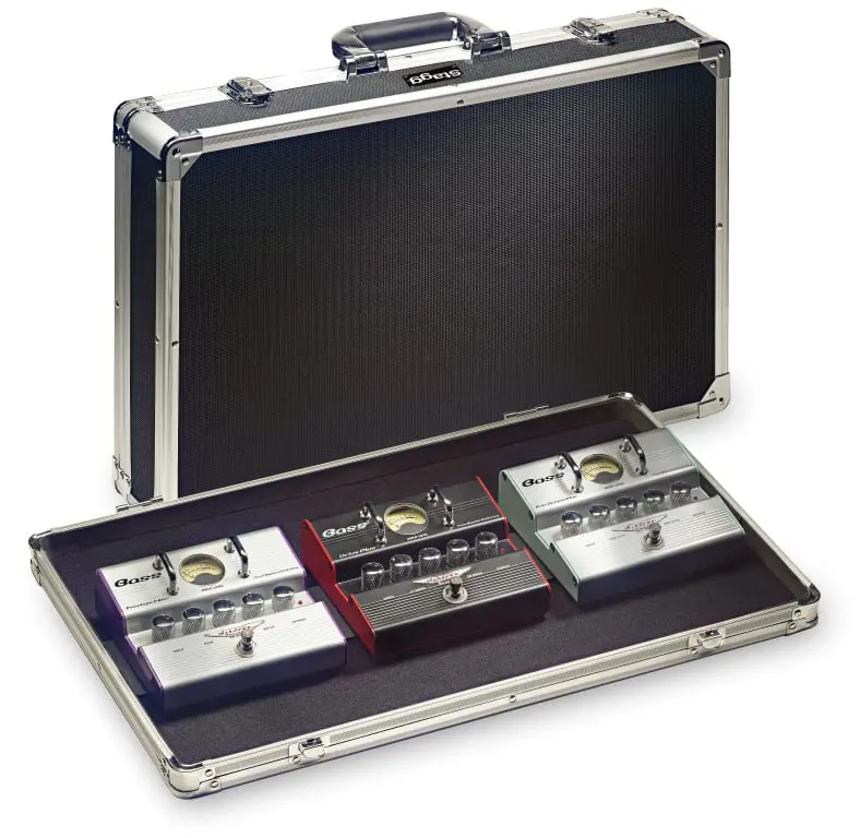 Stagg 16291 Molded ABS Plastic Rugged Pedal Guitar Case, 535x320x83 mm, with Aluminum Handles and Foam Padding