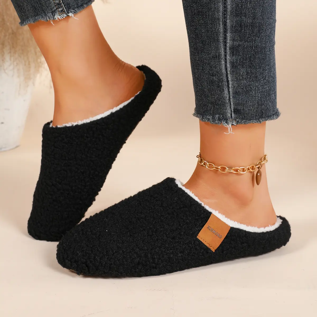 Unisex Fluffy Faux Fur Slippers Built-In Thick Memory Foam Insole, Thin Non-Bulky Rubber Sole, Machine Washable Comfort Indoor Shoes For Bedroom Living Room