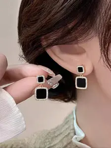 Elegant Rhinestone Square Stud Earrings for Women, Statement Earrings, Fashionable Mature Design, Perfect for Daily Wear & Special Occasions