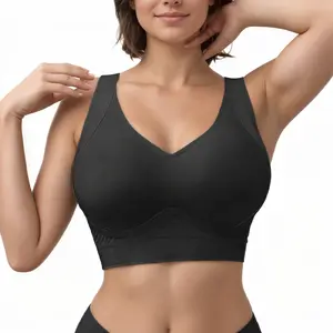 Plus-size back fat smoothing gel-coated bra with 7 hook fasteners, seamless design, everyday style, full-coverage bra.