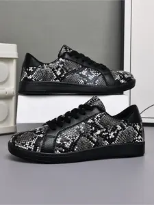 2026 new snake skin pattern couple board shoes suitable for daily wear, casual shoes, outdoor versatile couple shoes