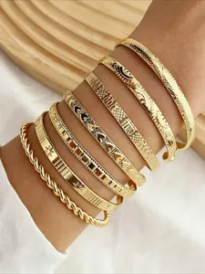 7 Pcs/Set Punk Gold Color Bracelets for Women Streetwear Goth Heart Prints Metal Design Open Bangle Fashion Jewelry Gifts Stackable Bracelet