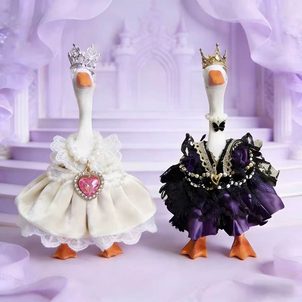 7-Inch Desktop Goose Outfits: 2-Piece Matching Couple's Set of Desktop Goose Accessories—Festive Knitted Decorations and Magnetic Goose Attire—Ideal for Home, Office, and Desktop Decor & Gifting