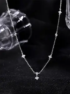 Fashion Flower Rhinestone Pendant Necklace, Elegant Women's Jewelry Accessory, Sparkling Design, Rhinestone Decorated Necklace, Perfect Gift for Mom and Girlfriend