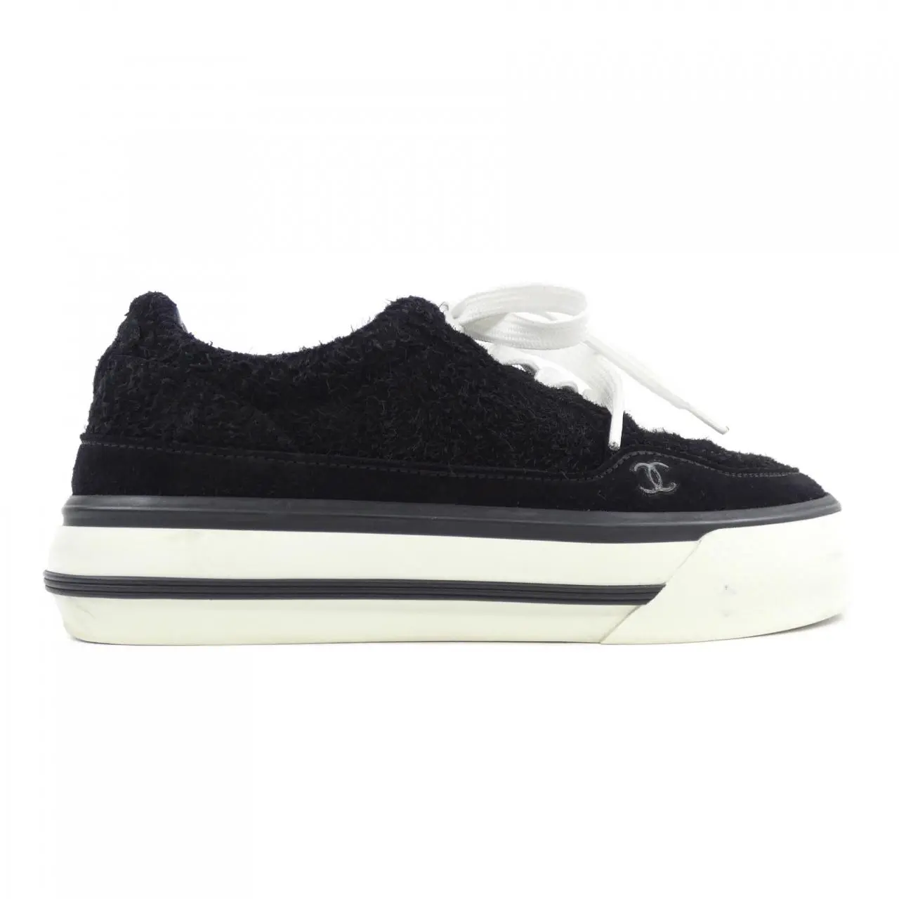 Pre-owned CHANEL Calfskin Small Leather Goods G45208B14073 Suede Sneakers
