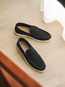 ClassicSlip-OnLoafersinSoftSuedeMaterial,PerfectforCasualandBusinessCasualStyles,ComfortableFootwearforEveryOccasion
