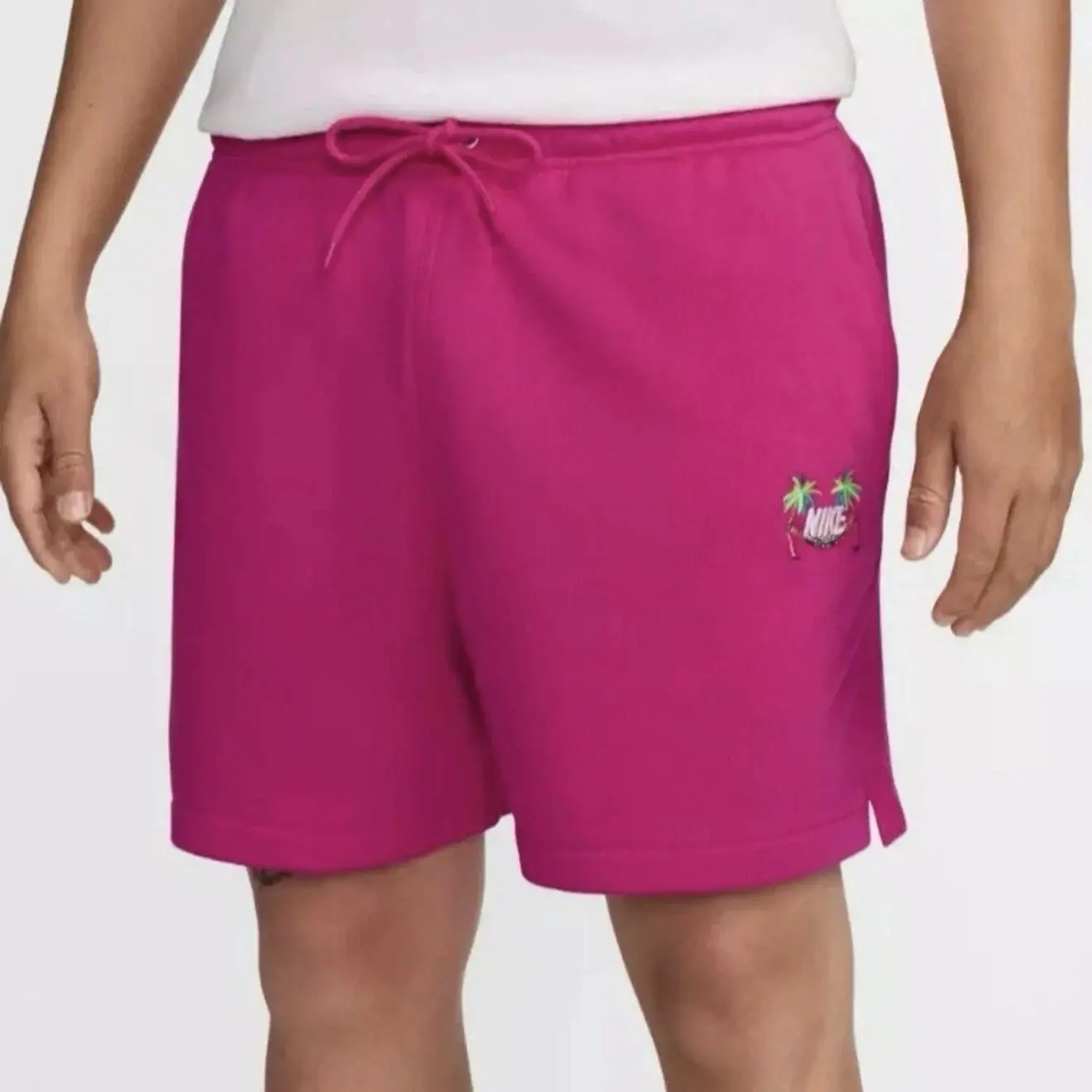 NWT NIKE CLUB PINK FLOW SHORTS MENS STANDARD FIT ABOVE KNEE  Sz M