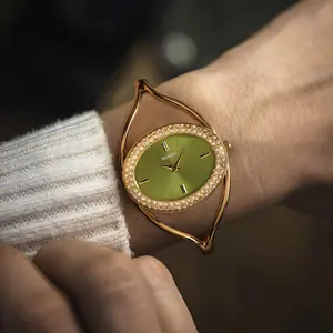 Elegant Gold Women's Bracelet Quartz Watch Fashion Bangle Wristwatch with Crystal Bezel Gift Box Perfect Stylish Gift Choi
