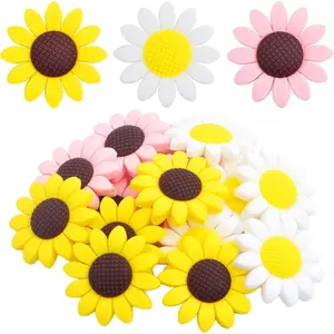 Sunflower Silicone Focal Beads for Pens, 15pcs 40 mm Flat Round Daisy Flower Shape Silicone Spacer Beads Bulk for DIY Keychains Lanyards Garlands Bracelet Crafts Jewelry Making, 3 Colors