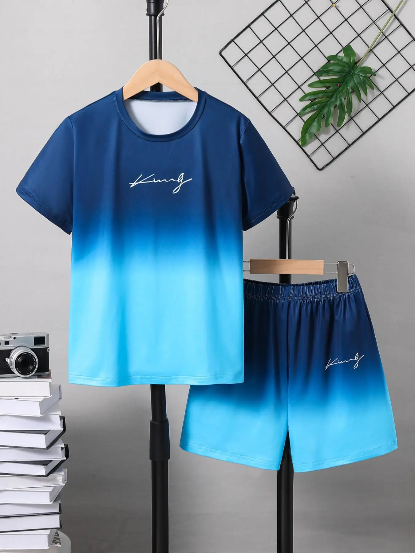 Two-Piece Set Boy's Letter Print Short Sleeve Tee & Shorts Set, Casual Round Neck T-shirt & Shorts for Summer, Kids Clothes for Daily Wear