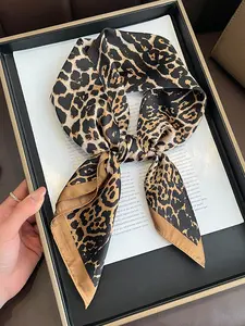 Fashion Leopard Print Scarf, Versatile Neck Warmer & Collar Accessory, Perfect for Travel & Dating, Stylish Dual-Use Design