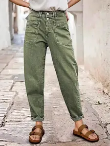 2026 Stretch Mid-Rise Straight Jeans, Green Button Placket Design, Slant Pockets, Slim Fit, Figure-Flattering, Suitable for All Seasons