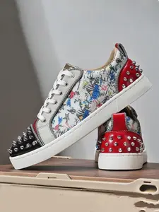 1 Pair of Men's Casual Rivet Graffiti Skate Shoes | Punk Street Style | Metal Spikes + Artistic Graffiti + Color-Block Design + Durable Outsole | Trendy Outfits / Bold Looks / Nightclub Style, Eye-Catching Rebellious Fashion Sneakers, Footwear