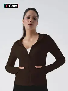 Women's Fitted Fitness Jacket with Hood and Pockets, Lightweight Stretch Fabric Ideal for Gym Wear and Active Lifestyle, Athletic Jackets, Sports Outerwear