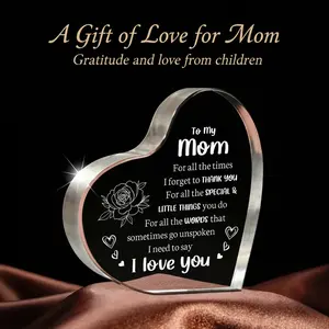 Mom Gift Acrylic Heart-shaped Family Keepsake Engraved Holiday Decor for Mom & Dad Perfect Christmas Gift for Parents