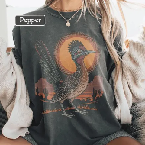 Roadrunner Shirt, Comfort Colors Tee, Vintage Desert Graphic T-Shirt, Boho Western Top, Retro Southwest Nature Tee, Pepper Washed Unisex