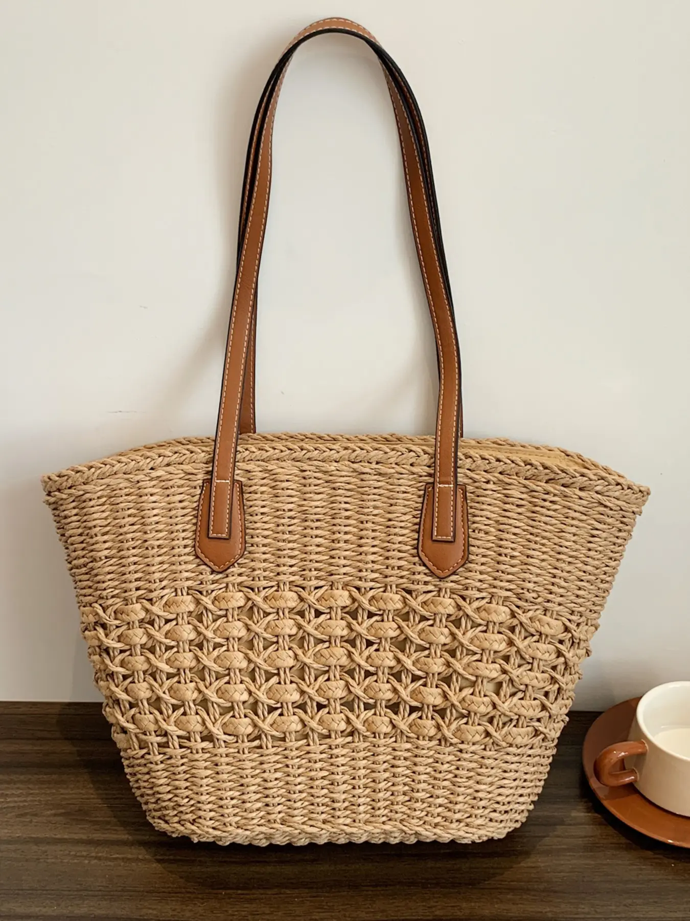 Fashionable and minimalist casual versatile woven tote bag with hollow out design, practical texture retro large capacity shoulder bag, can accommodate personal items, suitable for vacations and parties Canvas Tote Bags