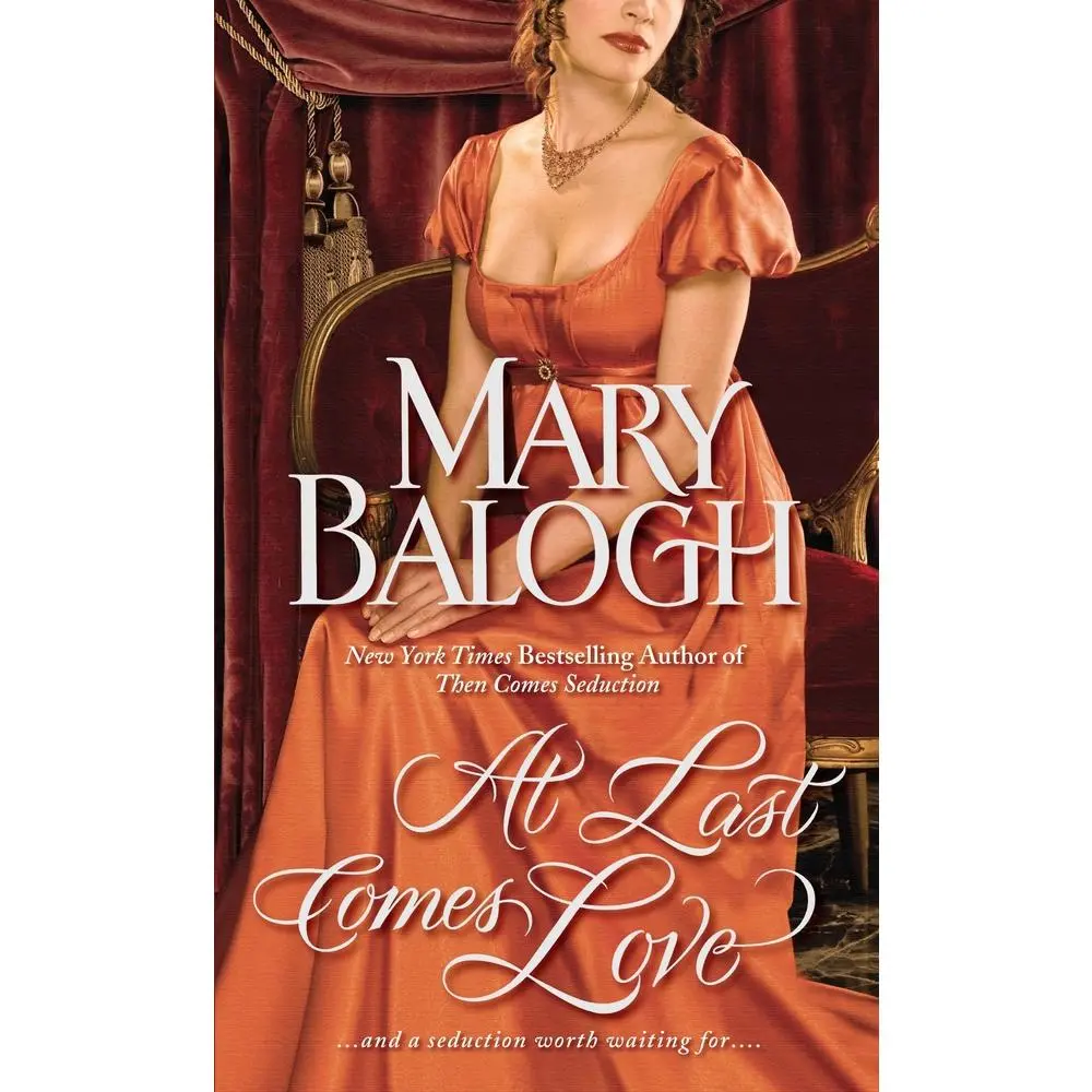 USED Book - At Last Comes Love by Balogh, Mary (Mass Market Paperback) - english