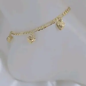 Brazalete #434 o tobillera para el pie con colgantes de corazones Gold plated