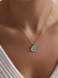 1 Piece Gold Plated Mini Enamel Bee Pendant Necklace, Unique Honeybee Jewelry Gift for Her Christmas Present Animal Chain Charm Accessories