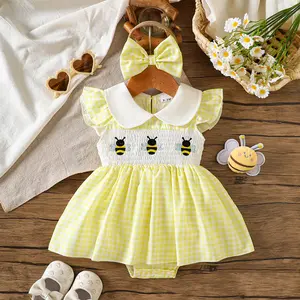 Baby Girl Summer Outfit Bee Embriodery Smocked Romper Dress Ruffle Fly Sleeve Doll Collar Plaid Dress with Headband