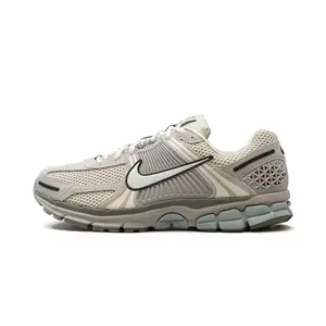 Air Zoom Vomero 5 "Light Orewood Brown" FZ3653 104